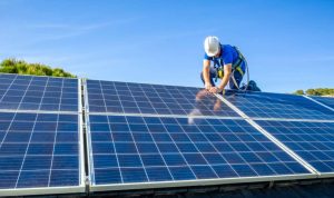 Installation et mise en production des panneaux solaires photovoltaïques à La Suze-sur-Sarthe